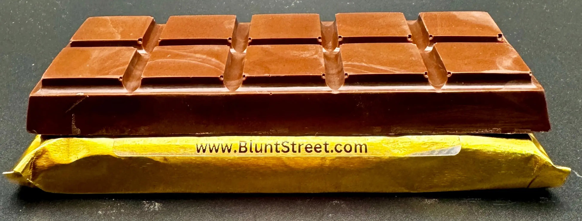 BLUNTBAR 300mg Delta 9 THC Chocolate Bar, Edible, Shareable, 25mg squares Product vendor Edible Gummy  Carolina Hemp Cafe